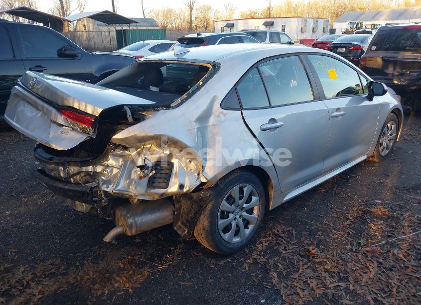 Photo 4 of 2024 Toyota Corolla LE (VIN 5YFB4MDE4RP199664)