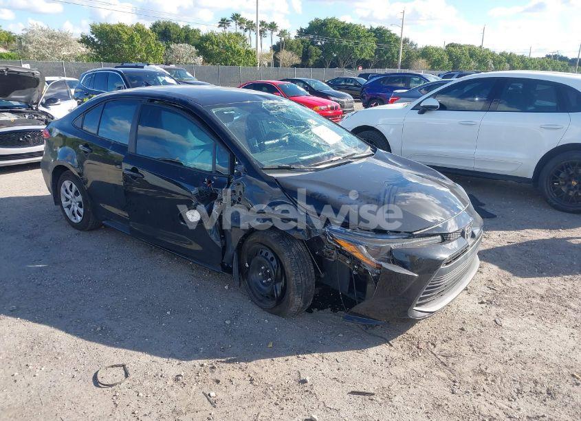 2024 Toyota Corolla LE (VIN 5YFB4MDE4RP212476) main photo