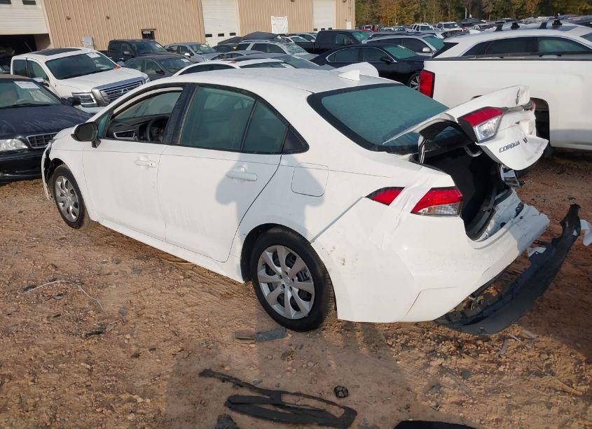 Photo 3 of 2024 Toyota Corolla LE (VIN 5YFB4MDE4RP221534)