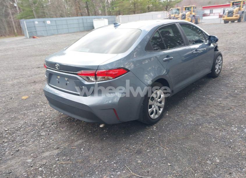 Photo 4 of 2025 Toyota Corolla LE (VIN 5YFB4MDE4SP228795)