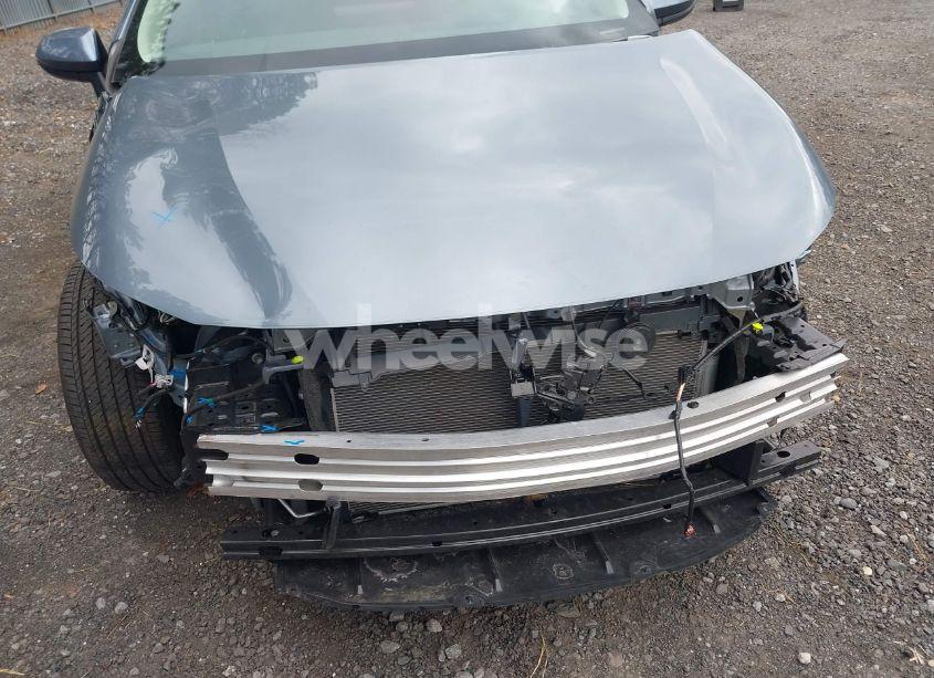 Photo 6 of 2025 Toyota Corolla LE (VIN 5YFB4MDE4SP228795)