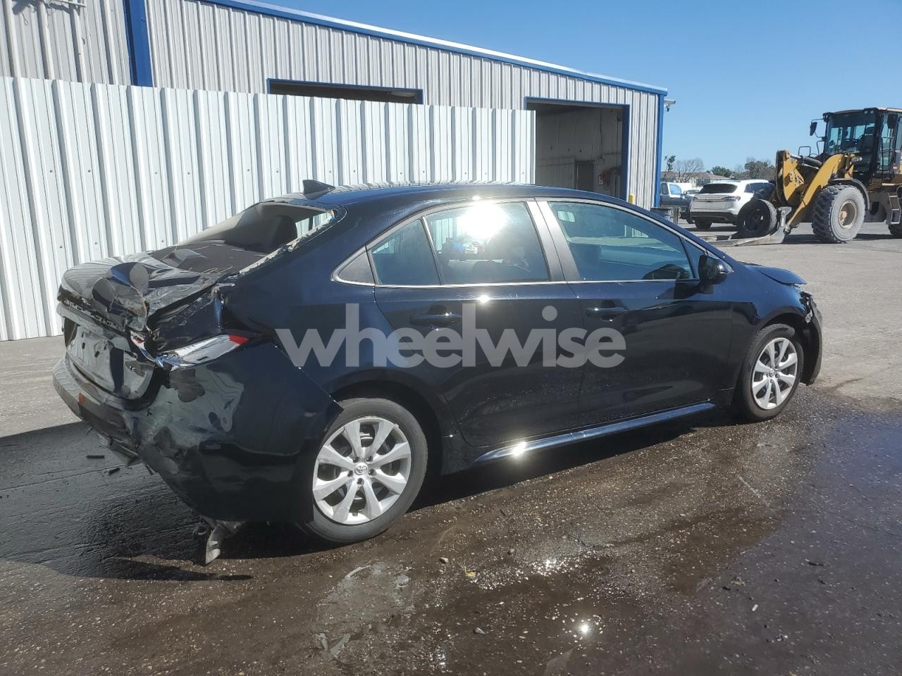 Photo 3 of 2025 TOYOTA COROLLA LE (VIN 5YFB4MDE4SP231759)