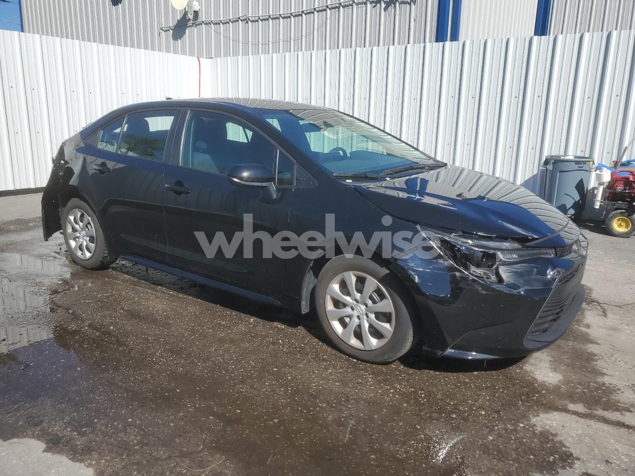 Photo 4 of 2025 TOYOTA COROLLA LE (VIN 5YFB4MDE4SP231759)