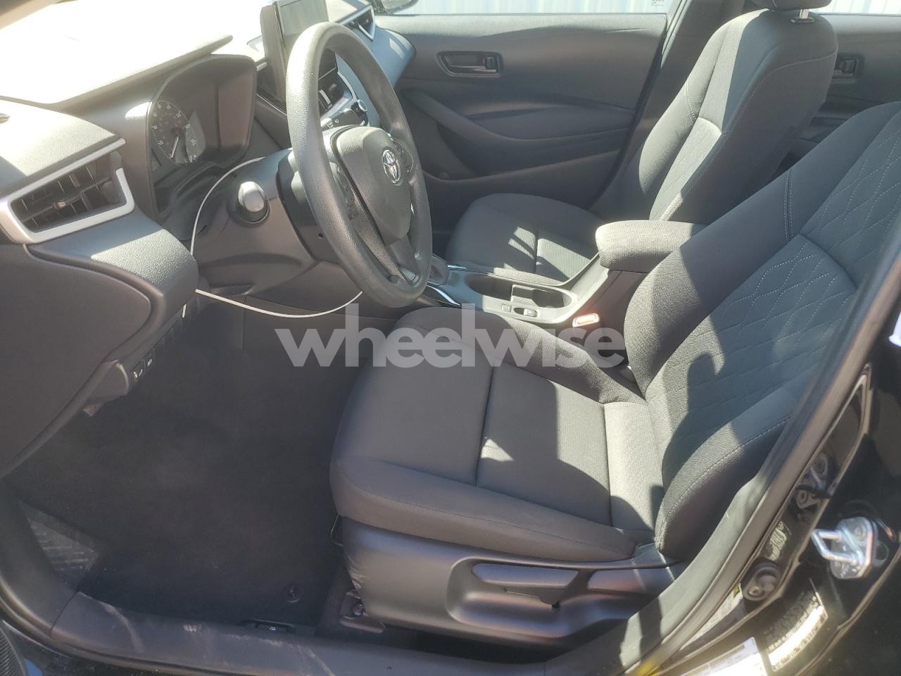 Photo 7 of 2025 TOYOTA COROLLA LE (VIN 5YFB4MDE4SP231759)