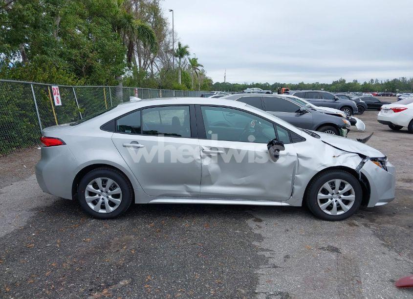 Photo 13 of 2025 Toyota Corolla LE (VIN 5YFB4MDE4SP233303)