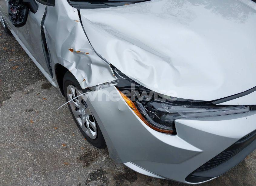 Photo 6 of 2025 Toyota Corolla LE (VIN 5YFB4MDE4SP233303)