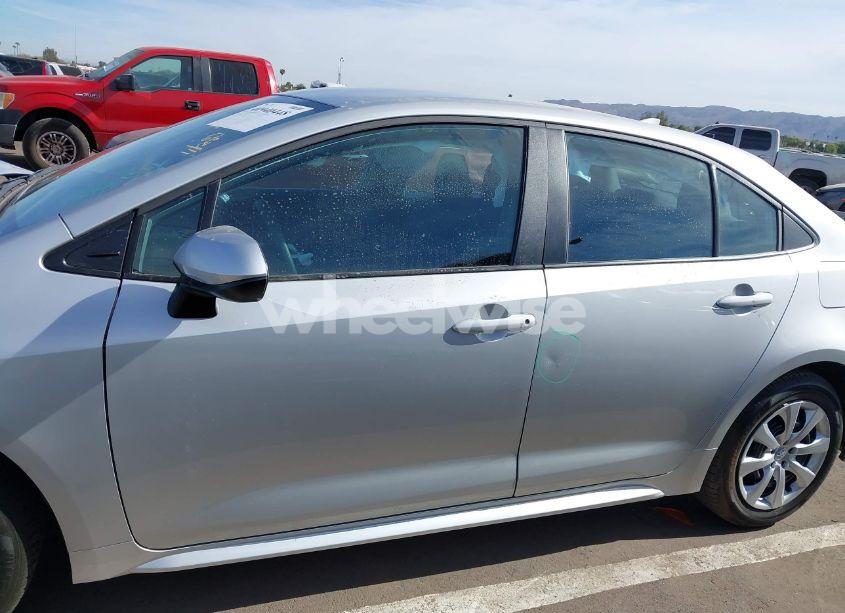 Photo 15 of 2025 Toyota Corolla LE (VIN 5YFB4MDE4SP233463)