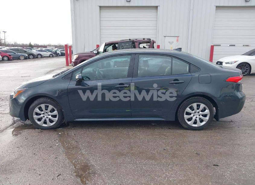 Photo 15 of 2025 Toyota Corolla LE (VIN 5YFB4MDE4SP233768)