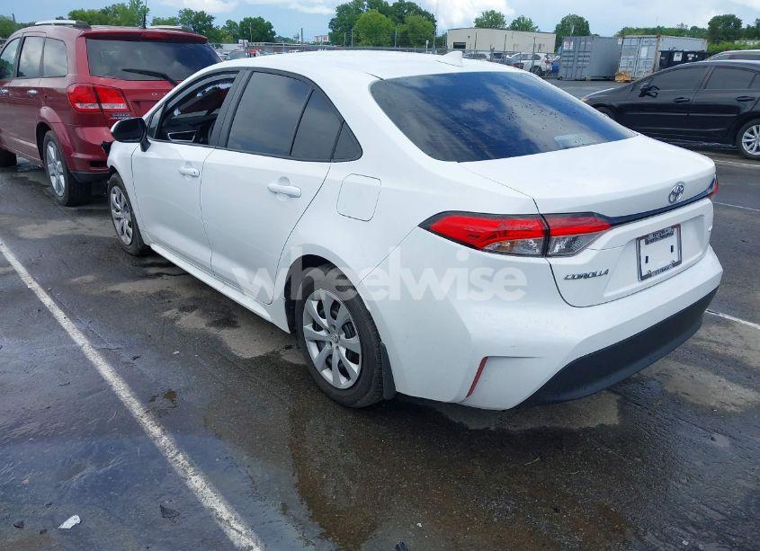 Photo 3 of 2025 Toyota Corolla LE (VIN 5YFB4MDE4SP276037)