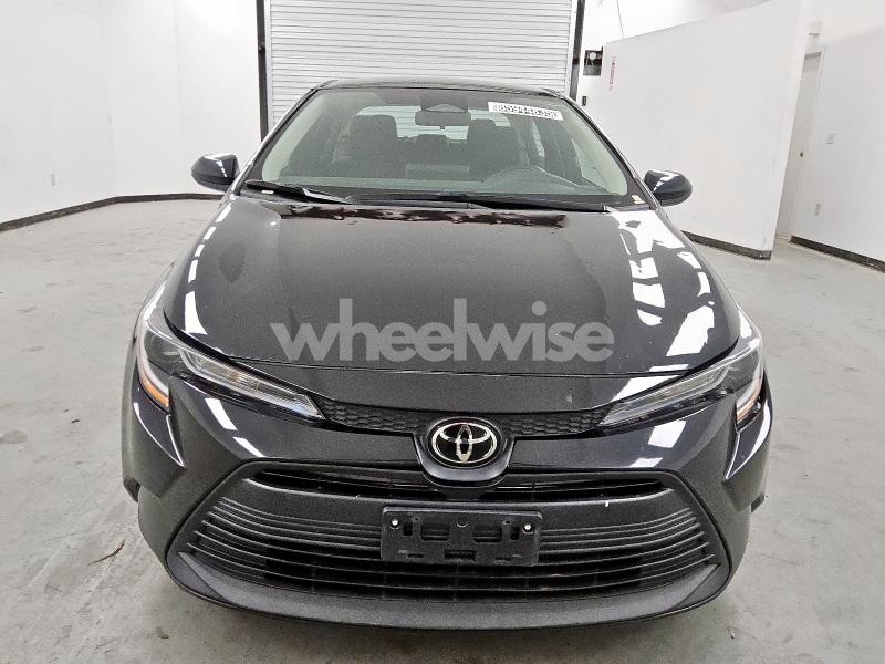 2023 TOYOTA COROLLA LE (VIN 5YFB4MDE5PP013577) main photo