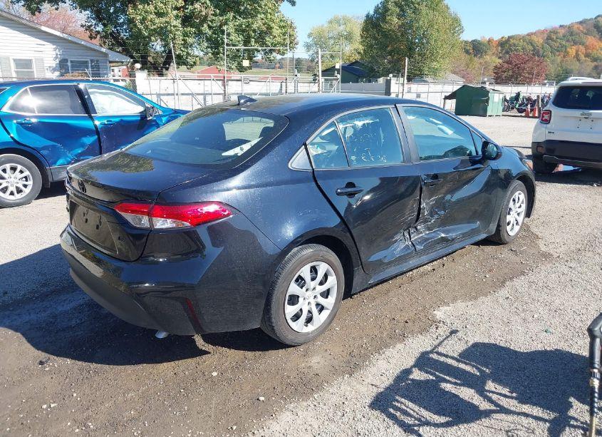 Photo 4 of 2023 Toyota Corolla LE (VIN 5YFB4MDE5PP038429)