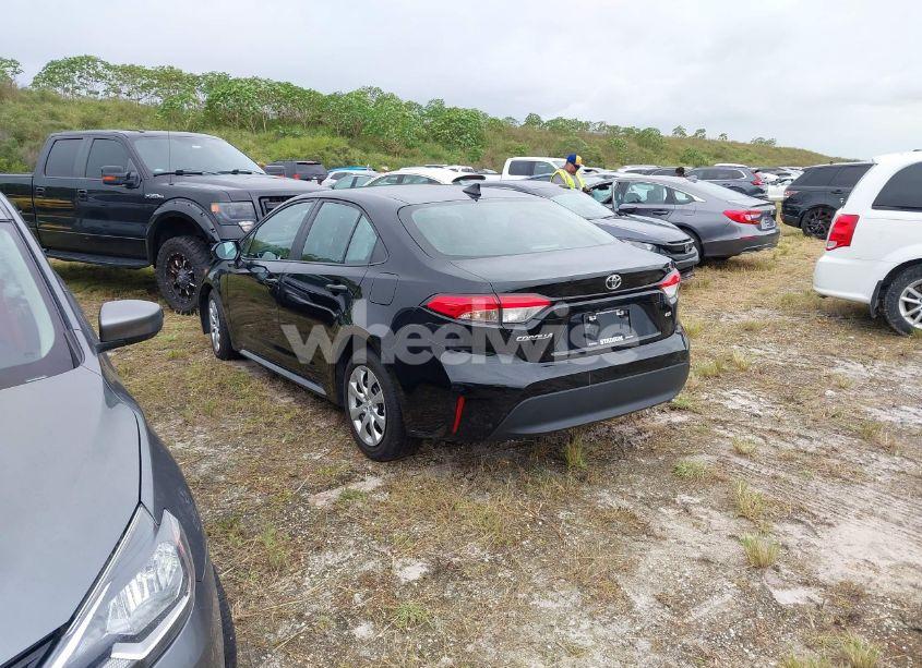 Photo 3 of 2023 Toyota Corolla LE (VIN 5YFB4MDE5PP078428)