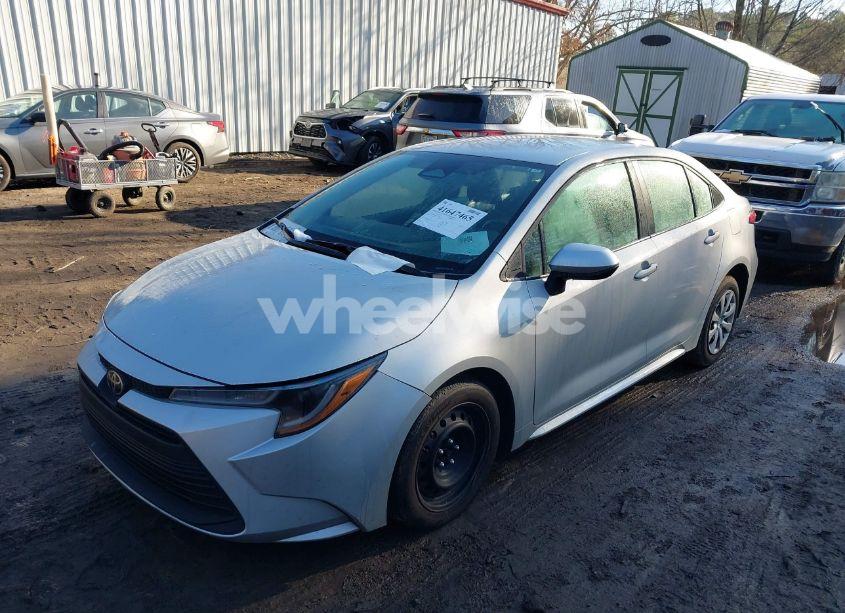 Photo 2 of 2024 Toyota Corolla LE (VIN 5YFB4MDE5RP087200)