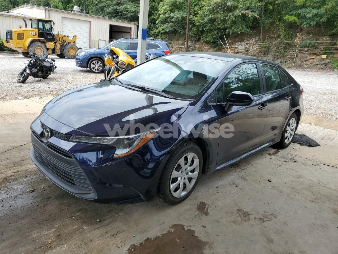 2024 TOYOTA COROLLA LE (VIN 5YFB4MDE5RP104643) main photo