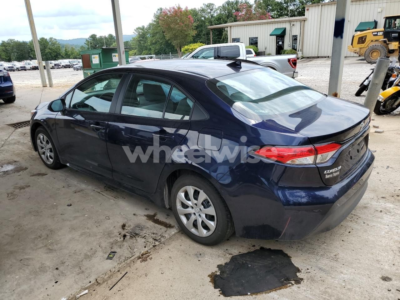 Photo 2 of 2024 TOYOTA COROLLA LE (VIN 5YFB4MDE5RP104643)
