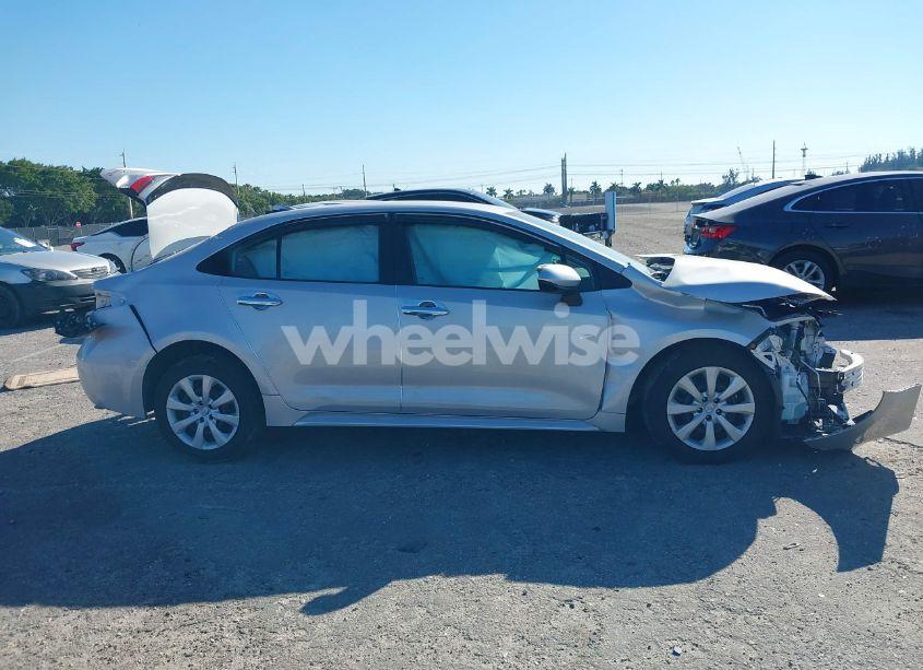 Photo 14 of 2024 Toyota Corolla LE (VIN 5YFB4MDE5RP113505)