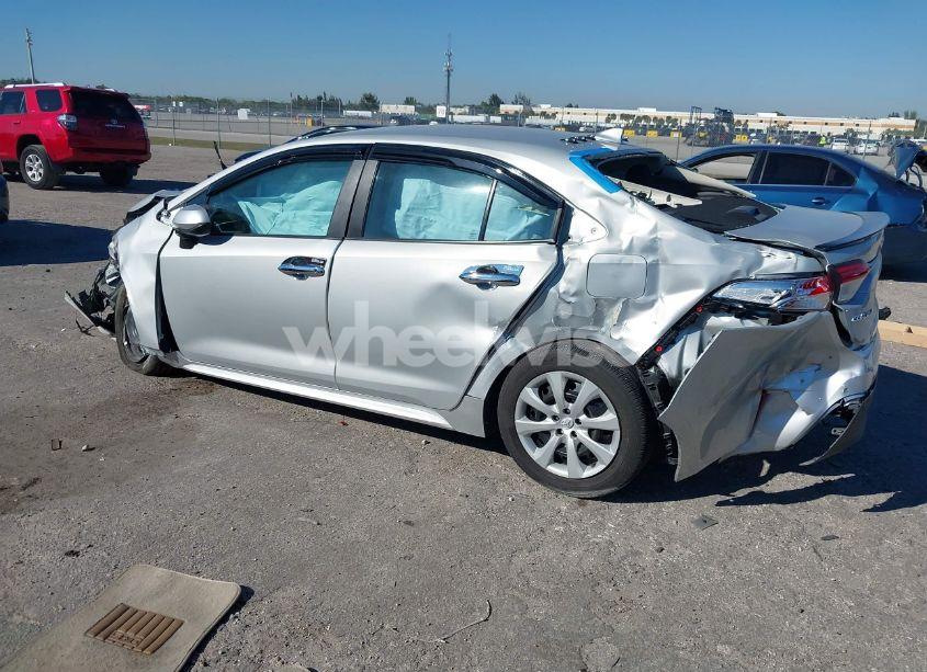 Photo 3 of 2024 Toyota Corolla LE (VIN 5YFB4MDE5RP113505)