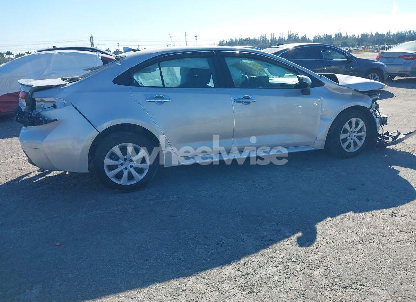 Photo 4 of 2024 Toyota Corolla LE (VIN 5YFB4MDE5RP113505)