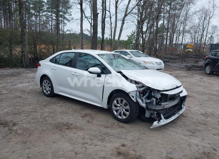 2024 Toyota Corolla LE (VIN 5YFB4MDE5RP120227) main photo