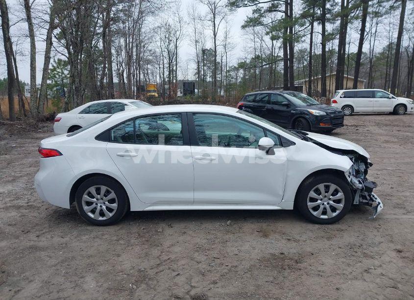 Photo 13 of 2024 Toyota Corolla LE (VIN 5YFB4MDE5RP120227)