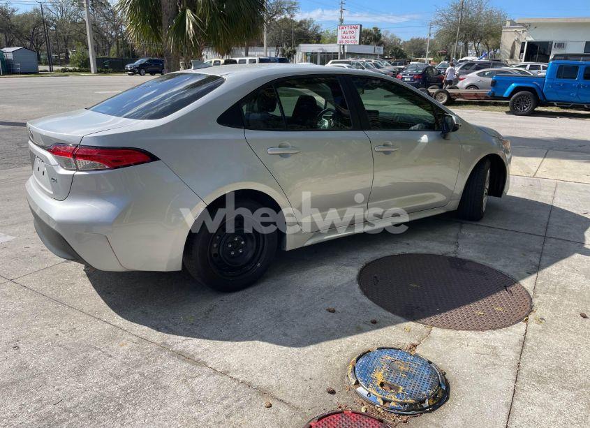 Photo 4 of 2024 Toyota Corolla LE (VIN 5YFB4MDE5RP120552)