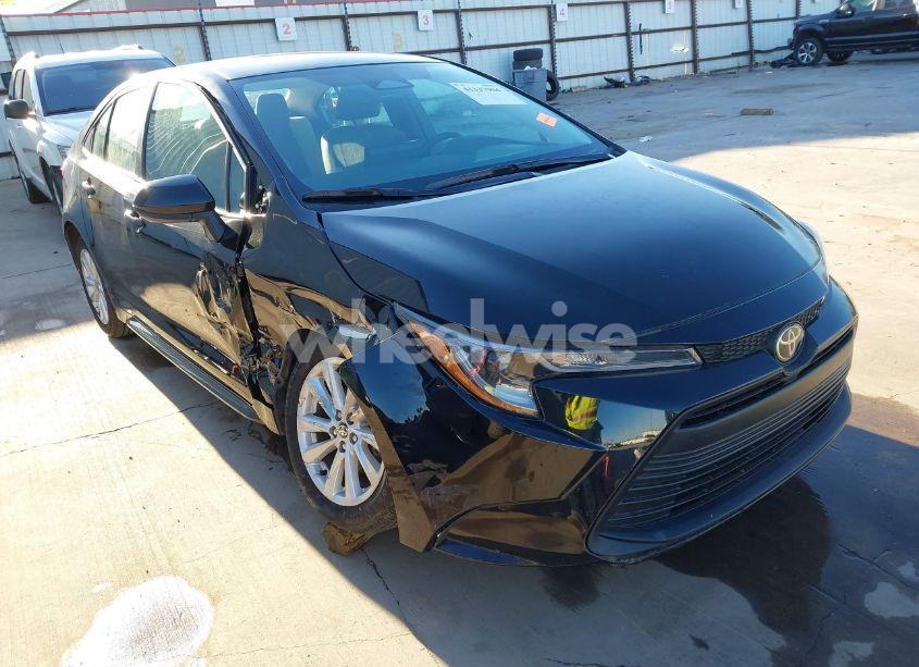 2024 Toyota Corolla LE (VIN 5YFB4MDE5RP127503) main photo