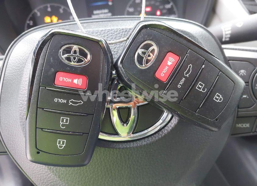 Photo 11 of 2024 Toyota Corolla LE (VIN 5YFB4MDE5RP127503)