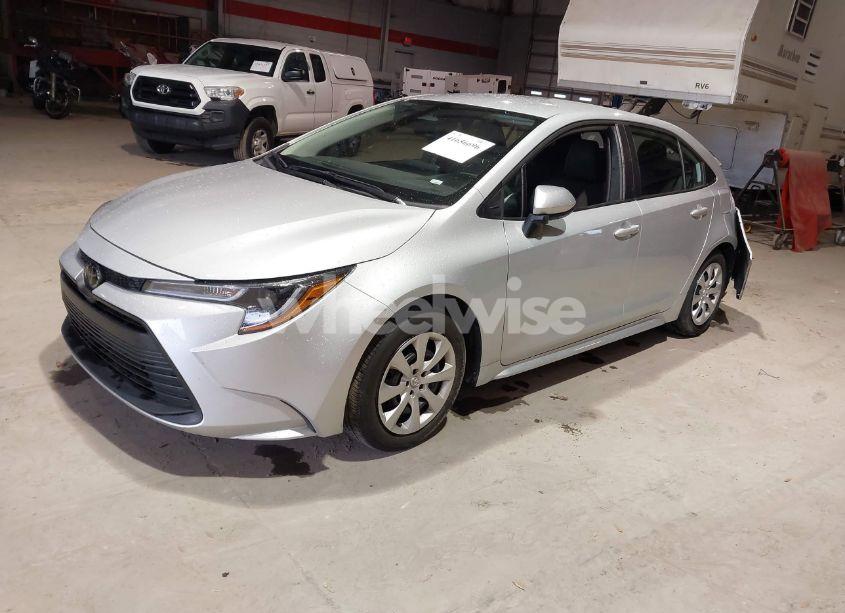Photo 2 of 2024 Toyota Corolla LE (VIN 5YFB4MDE5RP140509)