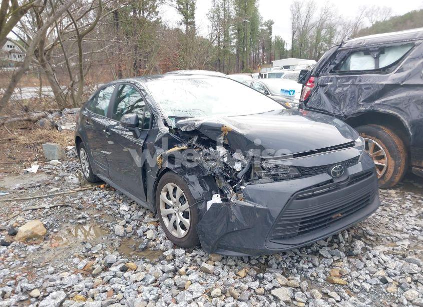 2024 Toyota Corolla LE (VIN 5YFB4MDE5RP147363) main photo