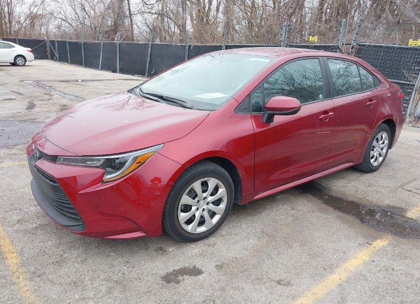 Photo 2 of 2024 Toyota Corolla LE (VIN 5YFB4MDE5RP149324)