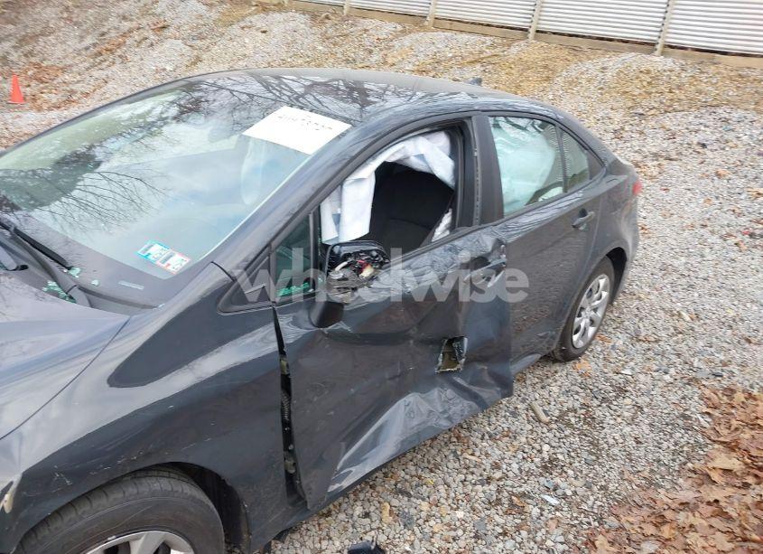 Photo 6 of 2024 Toyota Corolla LE (VIN 5YFB4MDE5RP153745)
