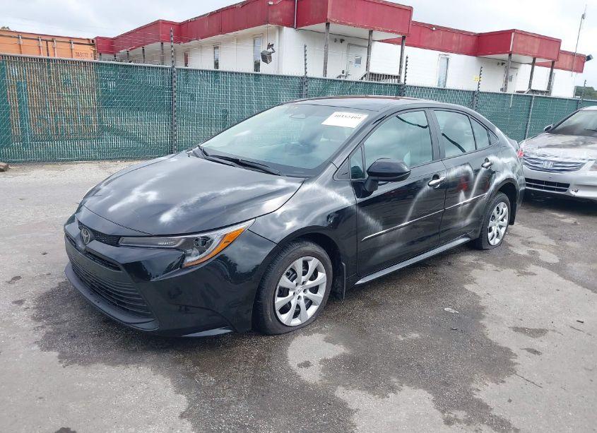 Photo 2 of 2024 Toyota Corolla LE (VIN 5YFB4MDE5RP154846)