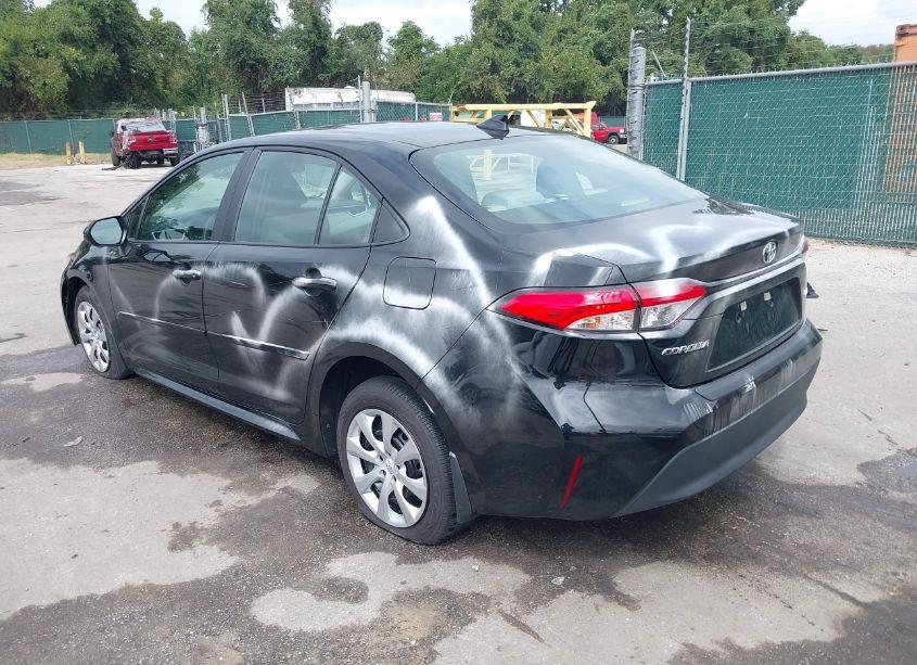 Photo 3 of 2024 Toyota Corolla LE (VIN 5YFB4MDE5RP154846)