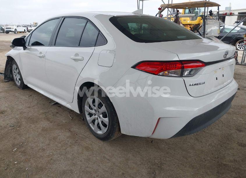 Photo 3 of 2024 Toyota Corolla LE (VIN 5YFB4MDE5RP164180)