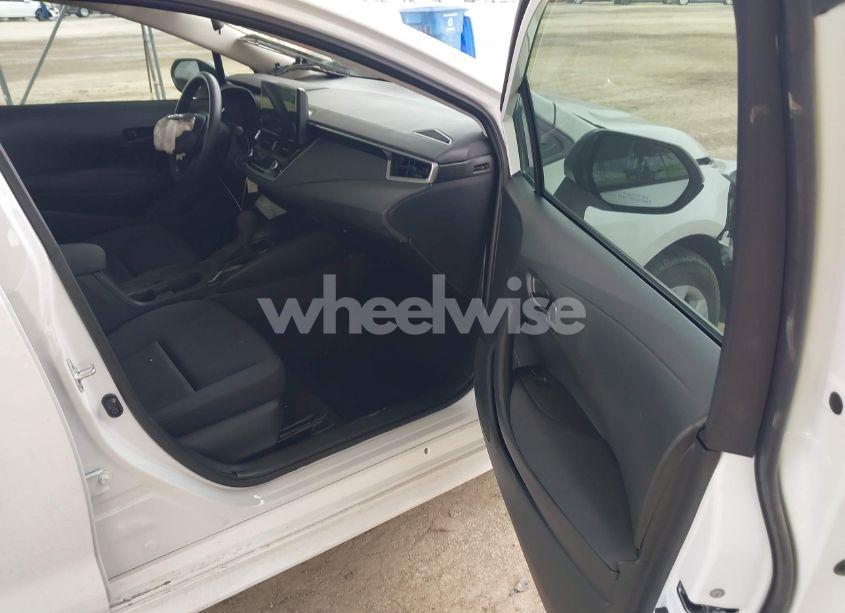 Photo 5 of 2024 Toyota Corolla LE (VIN 5YFB4MDE5RP164180)