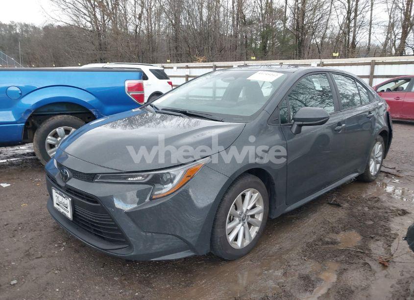 Photo 2 of 2024 Toyota Corolla LE (VIN 5YFB4MDE5RP164907)