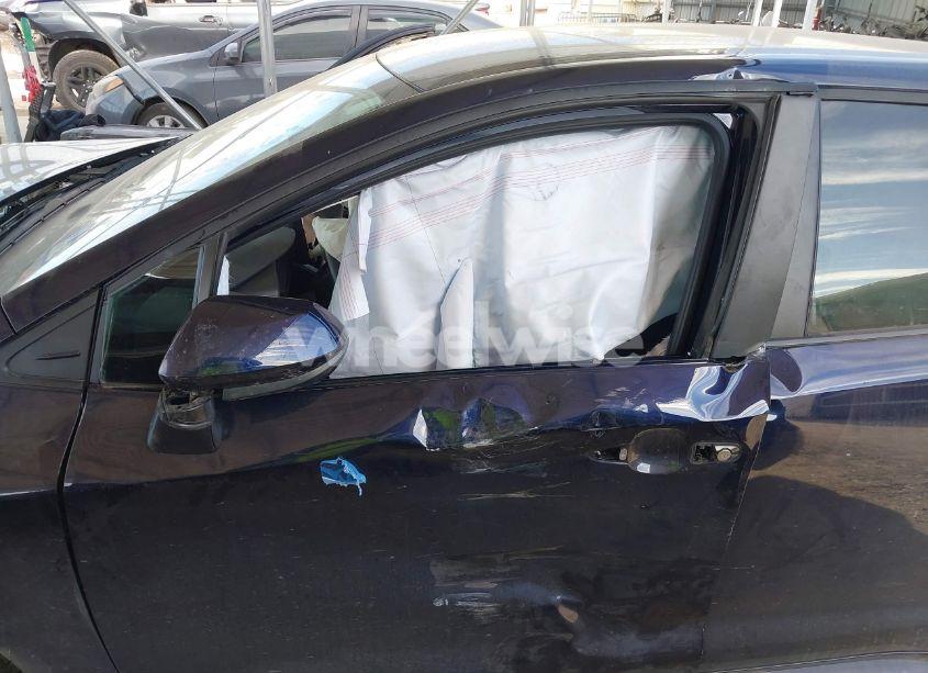 Photo 6 of 2024 Toyota Corolla LE (VIN 5YFB4MDE5RP173378)