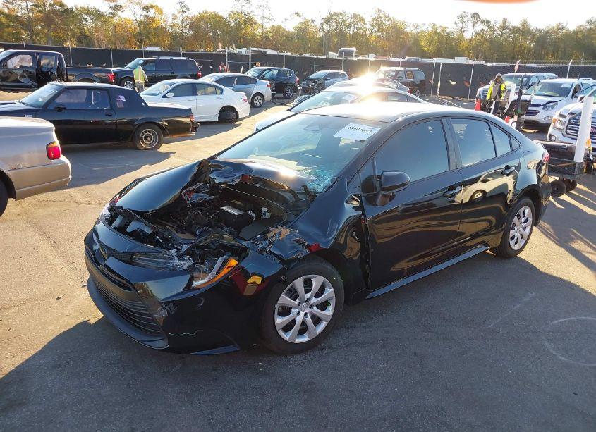 Photo 2 of 2024 Toyota Corolla LE (VIN 5YFB4MDE5RP187202)