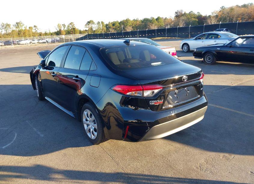 Photo 3 of 2024 Toyota Corolla LE (VIN 5YFB4MDE5RP187202)