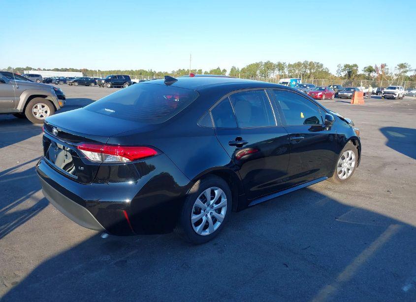 Photo 4 of 2024 Toyota Corolla LE (VIN 5YFB4MDE5RP187202)