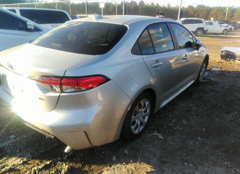 Photo 4 of 2024 Toyota Corolla LE (VIN 5YFB4MDE5RP187992)