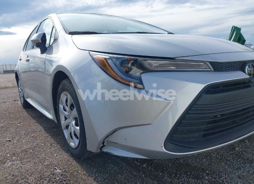 Photo 6 of 2024 Toyota Corolla LE (VIN 5YFB4MDE5RP188253)