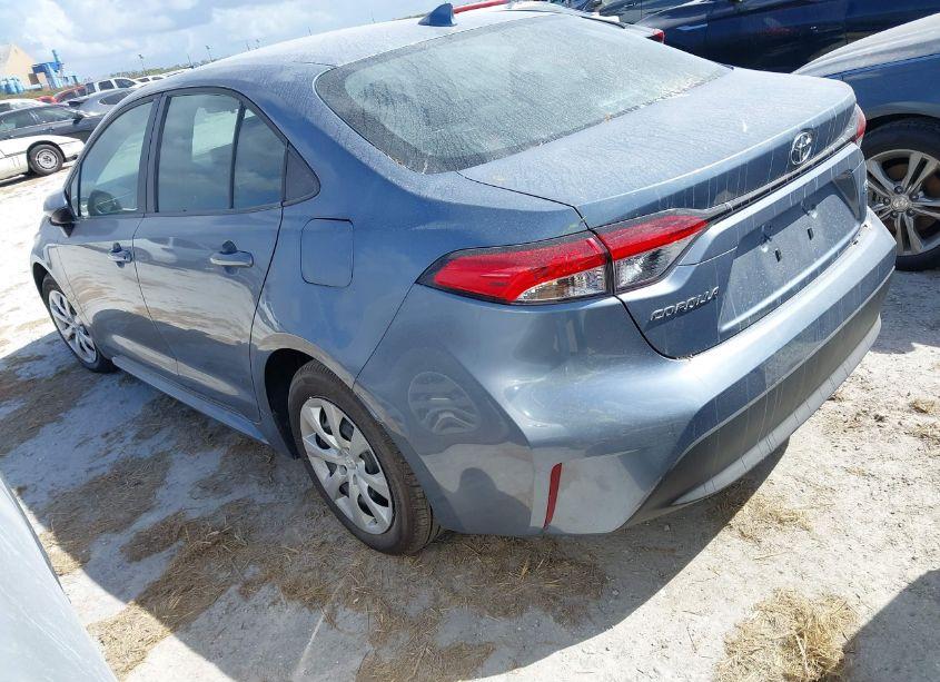 Photo 3 of 2024 Toyota Corolla LE (VIN 5YFB4MDE5RP199964)