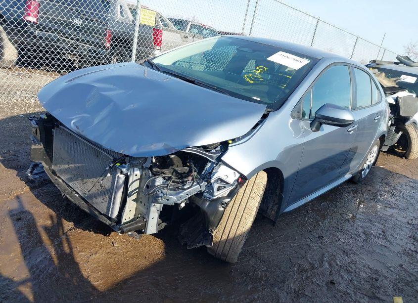 Photo 2 of 2024 Toyota Corolla LE (VIN 5YFB4MDE5RP203866)