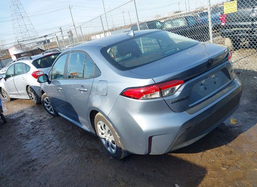 Photo 3 of 2024 Toyota Corolla LE (VIN 5YFB4MDE5RP203866)