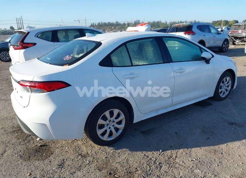 Photo 4 of 2024 Toyota Corolla LE (VIN 5YFB4MDE5RP207867)
