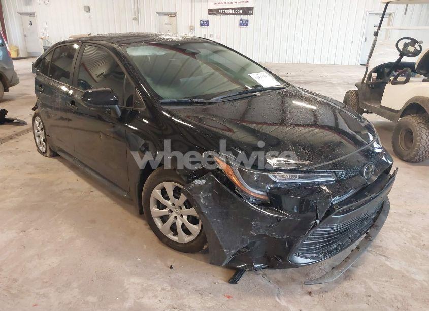 2024 Toyota Corolla LE (VIN 5YFB4MDE5RP211028) main photo