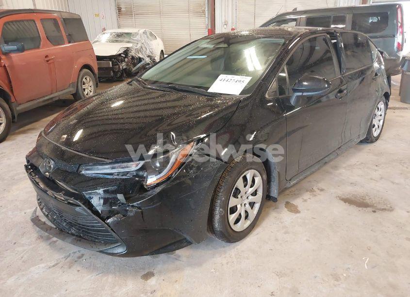 Photo 2 of 2024 Toyota Corolla LE (VIN 5YFB4MDE5RP211028)