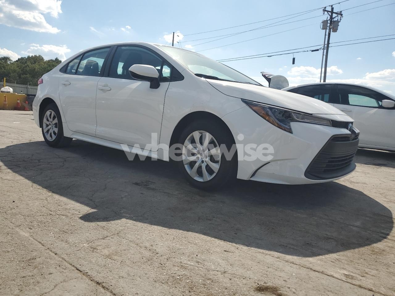 Photo 4 of 2024 TOYOTA COROLLA LE (VIN 5YFB4MDE5RP211532)