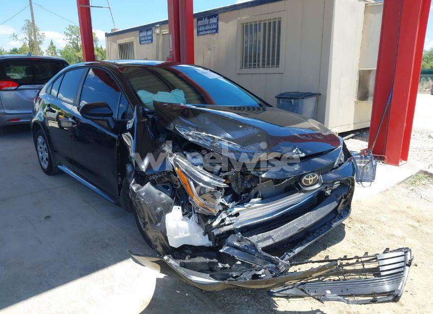 2024 Toyota Corolla LE (VIN 5YFB4MDE5RP214527) main photo